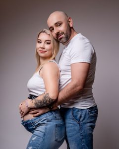 studyjna sesja ciążowa